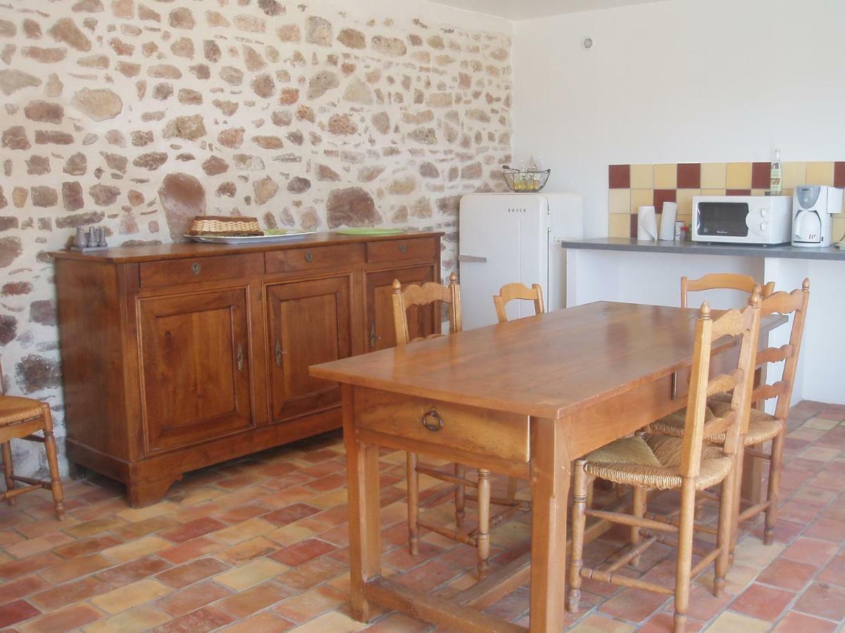 Domaine De Camp Joyeux Daire Puget-Ville Dış mekan fotoğraf